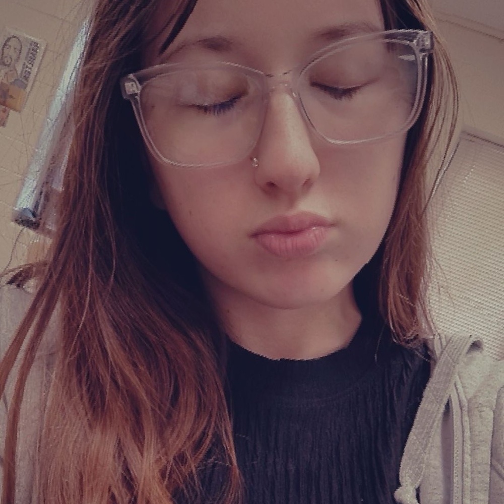 Meet your Posher, Alaina